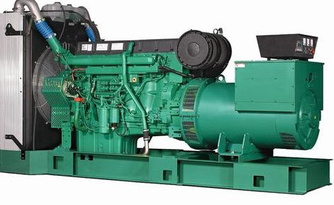 白银发电机除垢后需要用清水冲洗水冷式机油散热器几次？